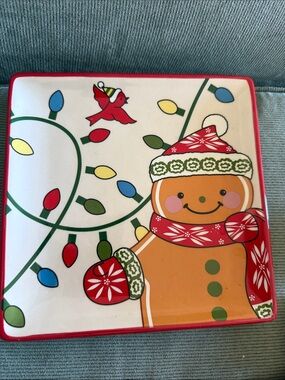 Temp-Tations Gingerbread Platter with Red Trim and Multicolor Lights